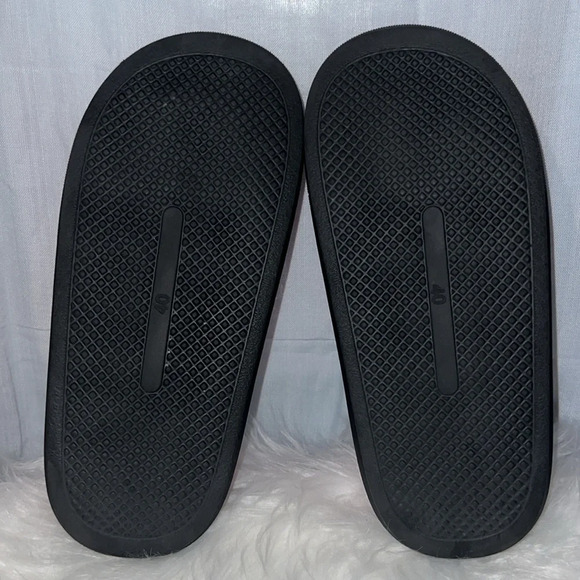 Pillow Talk Mule Slippers - Picture 4 of 4